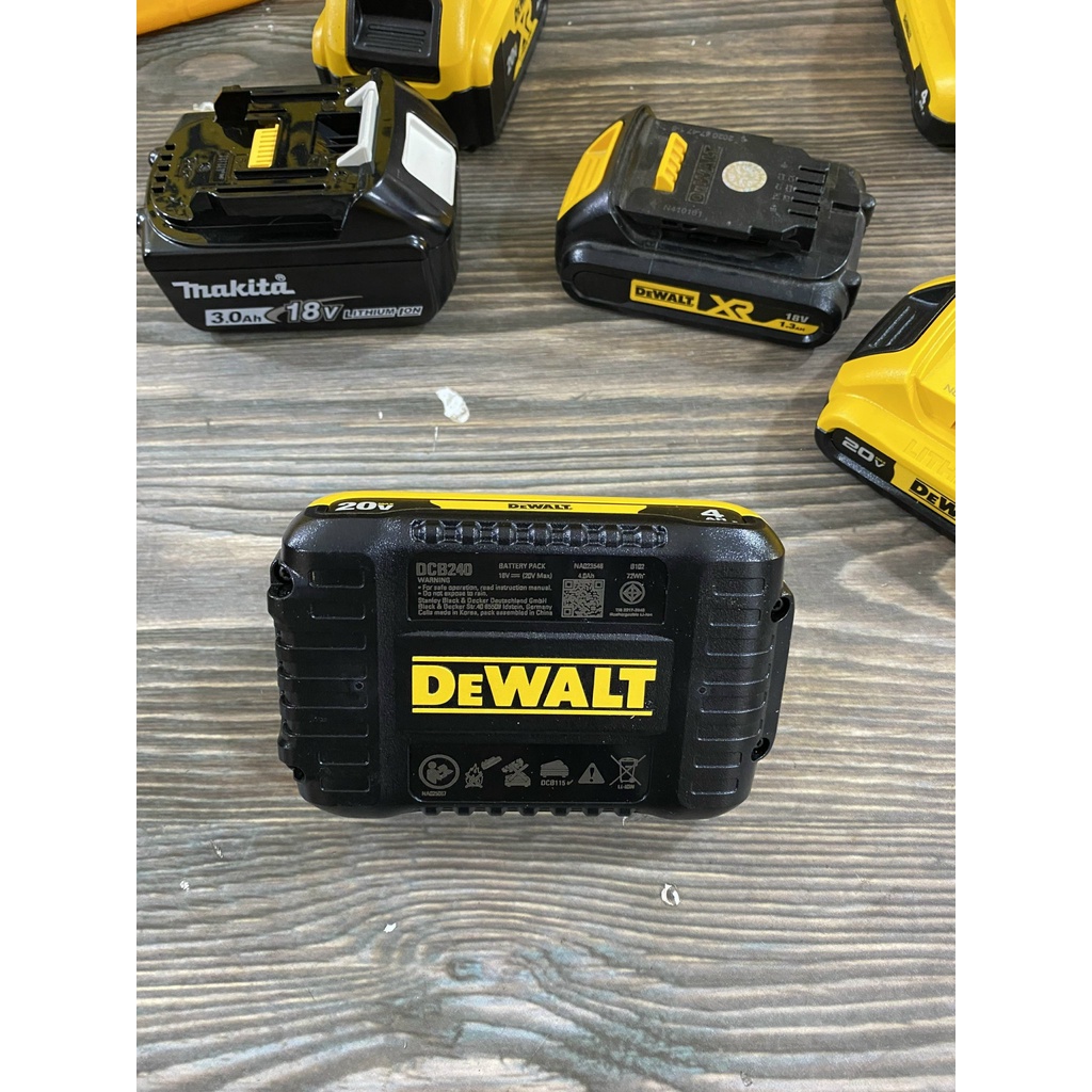 Dewalt 4Ah DCB240-B1
