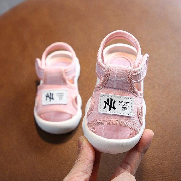 Sandal tập đi chống trơn chống vấp cho bé trai bé gái ny