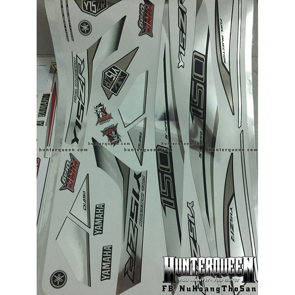 Tem Exciter 150. Tem Y15ZR đơn giản, đen bạc. Chất liệu candy. Chỉnh sửa theo yêu cầu. Sắc nét, bền màu, chống nước