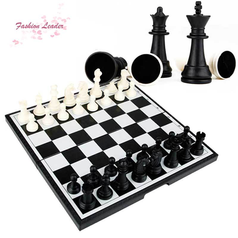 Bộ Bàn Cờ Vua Nam Châm Mini 7.67 Inch Giải Trí Cho Gia Đình