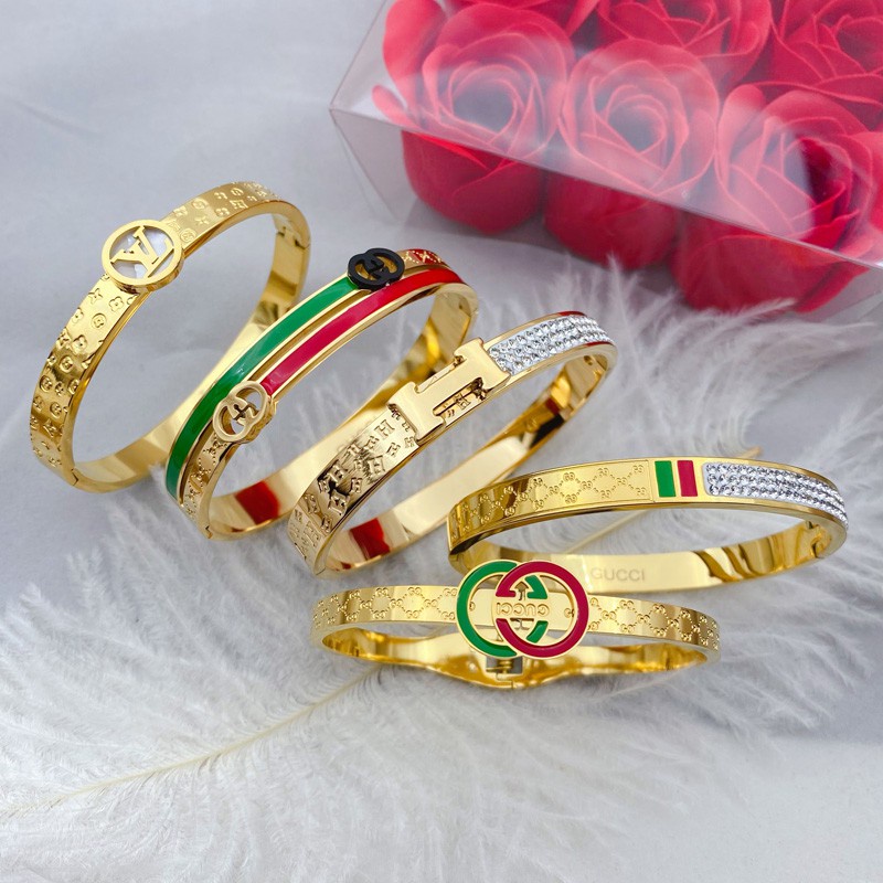 Vòng Tay Thép Titan Mạ Vàng 18K Cao Cấp Thời Trang Cho Nữ