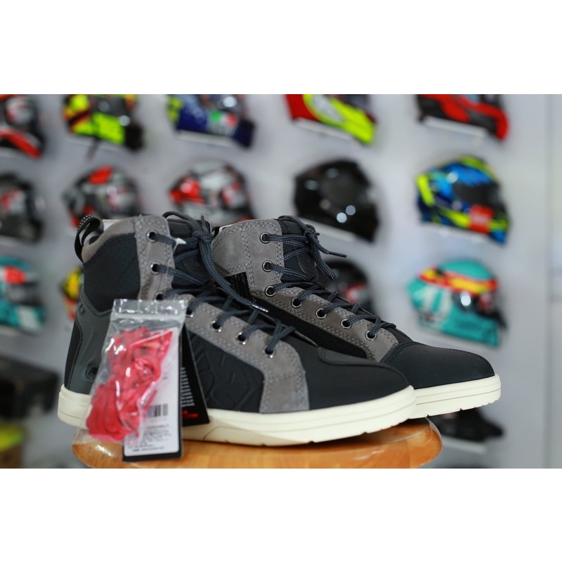 Giày bảo hộ mô tô Scoyco MT040