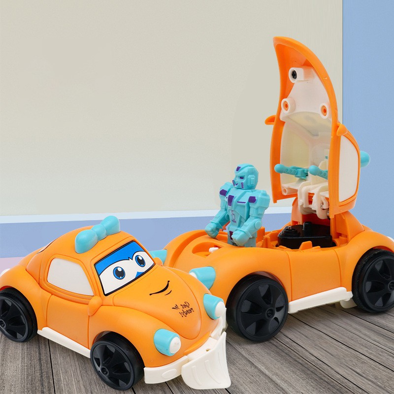 Ô tô biến hình robot chạy đà, màu sắc bắt mắt, Đồ chơi mô hình chất liệu an toàn dành cho bé trai từ 2 đến 10 tuổi