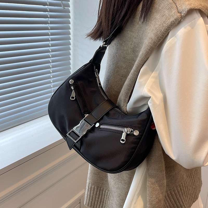 Túi Đeo Chéo nylon Màu Đen Thời Trang Cho Nữ