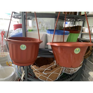 chậu treo có đế lót