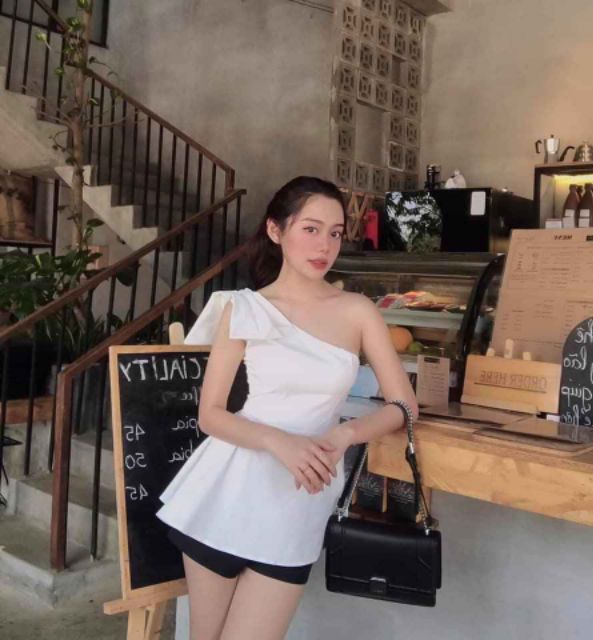 SET ÁO BĂNG NGỰC VAI NƠ KÈM QUẦN SANG CHẢNH LIAM SET | BigBuy360 - bigbuy360.vn