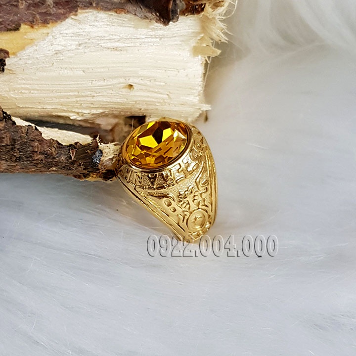 Nhẫn mỹ thép titan không gỉ bản màu vàng.
