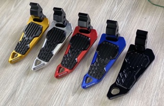 Gác chân Biker gắn Shvn