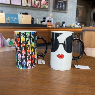 - bộ đôi cốc sứ 2021 sb x alice & olivia ceramic handle mug 12oz