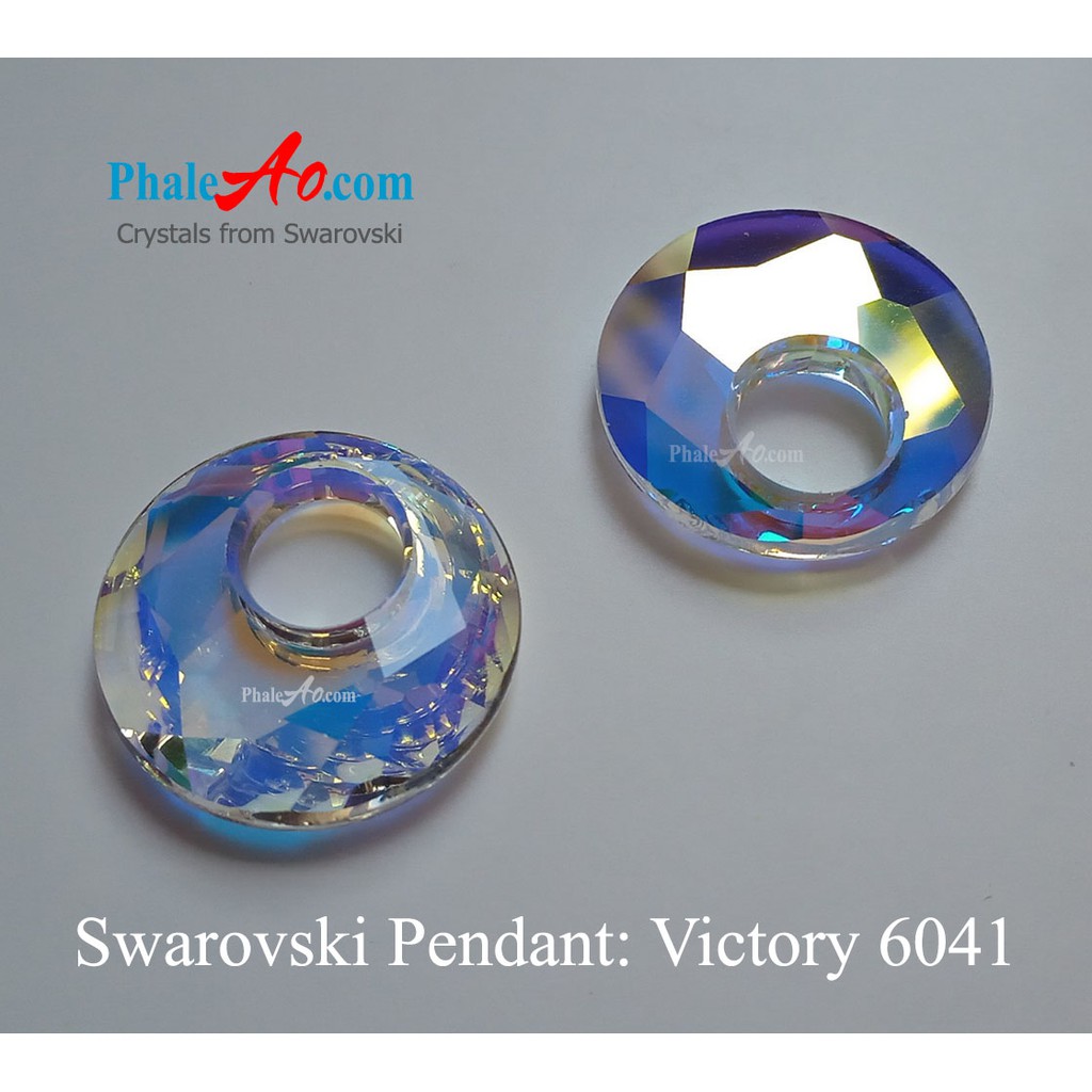 Swarovski victory Pendant 6041 – mặt dây pha lê hình trăng khuyết