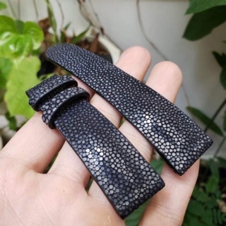 Dây đồng hồ da cá đuối màu đen cao cấp