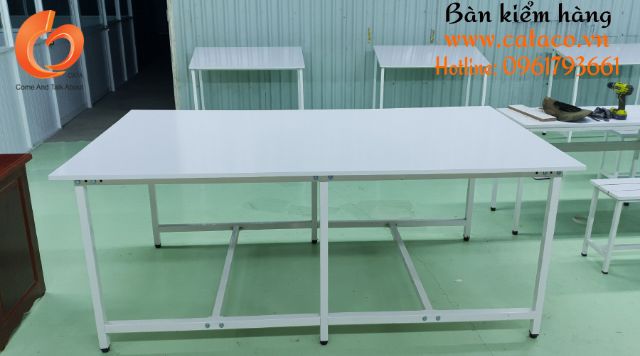 Bàn kiểm hàng, đóng gói