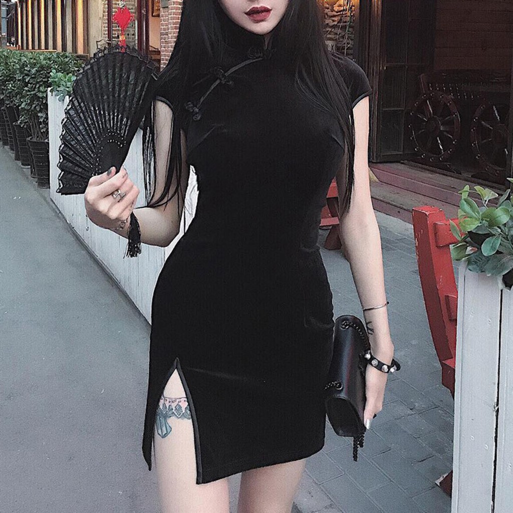 Sườn xám cách tân phong cách Gothic