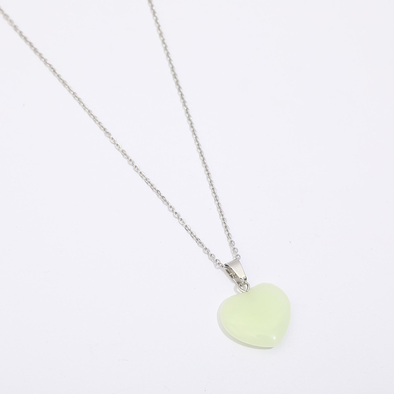 Vòng cổ Thép Titan Mặt Đá Quả Đào Phát Sáng Phong Cách Bohemian Cổ Điển Cho Nữ