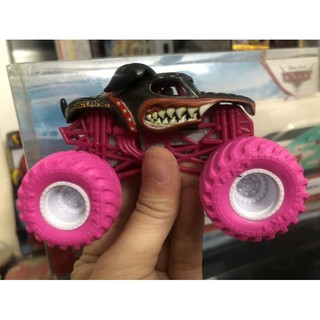 Xe Monster jam chó đien đổi màu