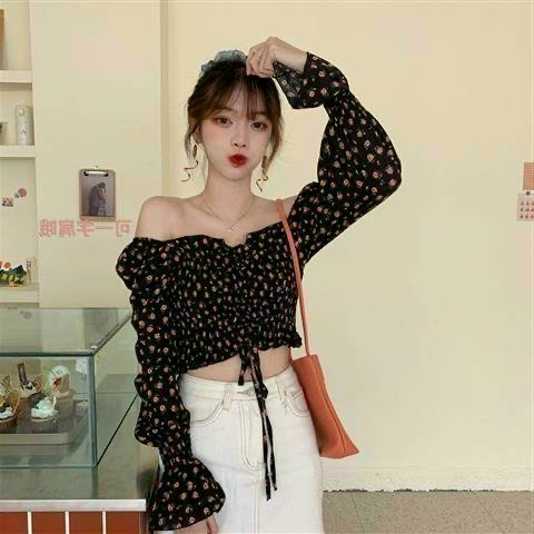 Áo Voan Cổ Chữ U Sâu Tay Dài Cánh Bướm Kèm Rút Dây Giữa Ngực Phối Nhiều Hoa TTSLA0809