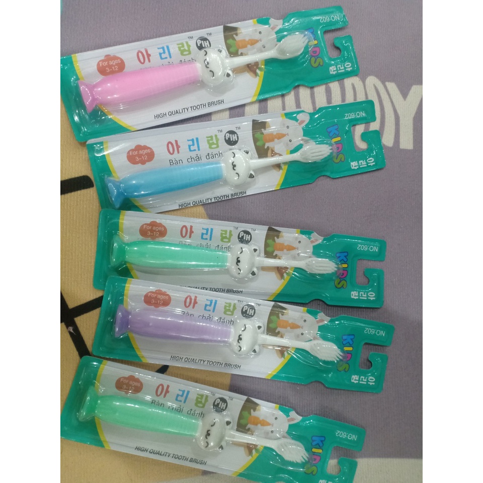 Bàn chải đánh răng trẻ em KIDS