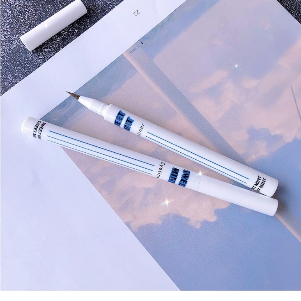 Bút kẻ mắt mềm mịn ngọt ngào MINT 11.8 | BigBuy360 - bigbuy360.vn