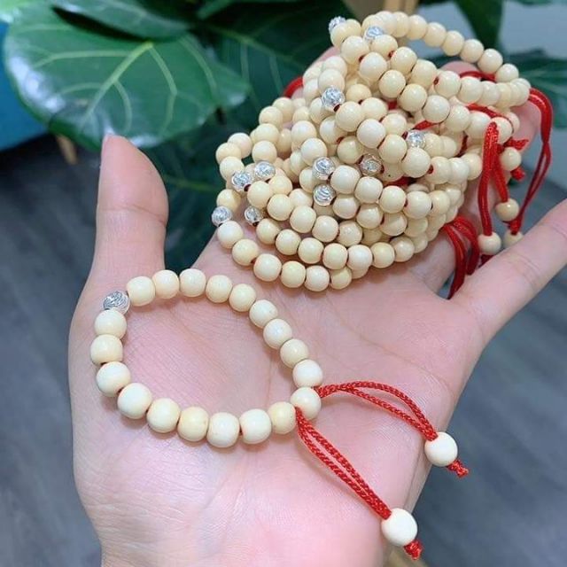 Vòng dâu tằm bi bạc cho bé