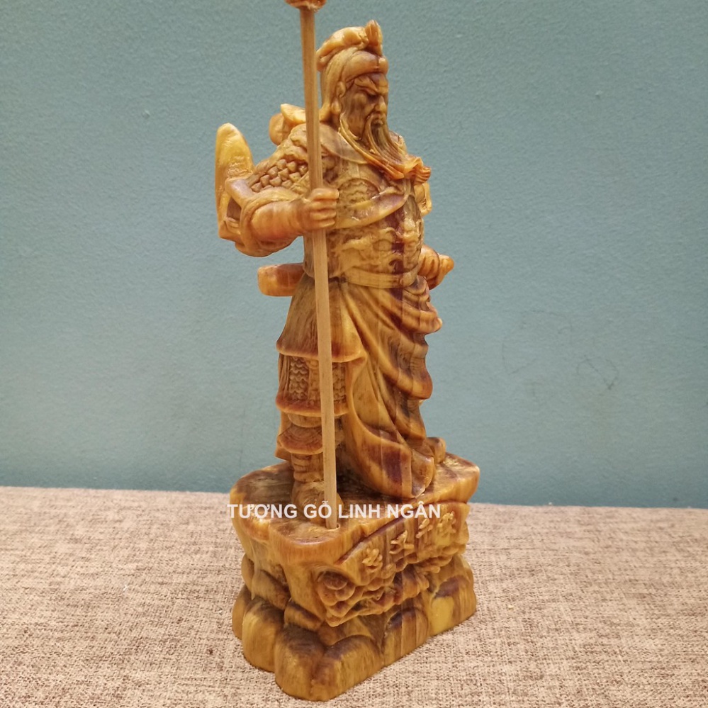Quan công gỗ huyết long cao 20