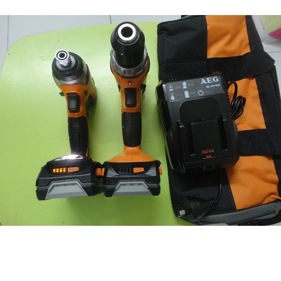 Bộ 2 máy AEG 18V 152B