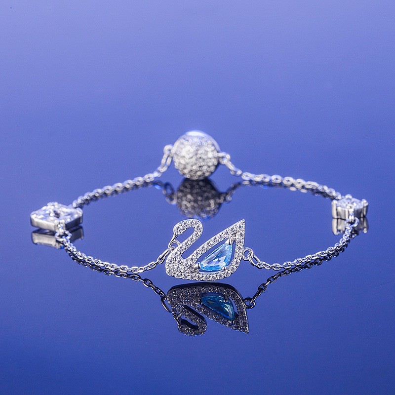 Vòng tay bằng bạc S925 đính đá pha lê phối hình thiên nga khóa nam châm thời trang cao cấp