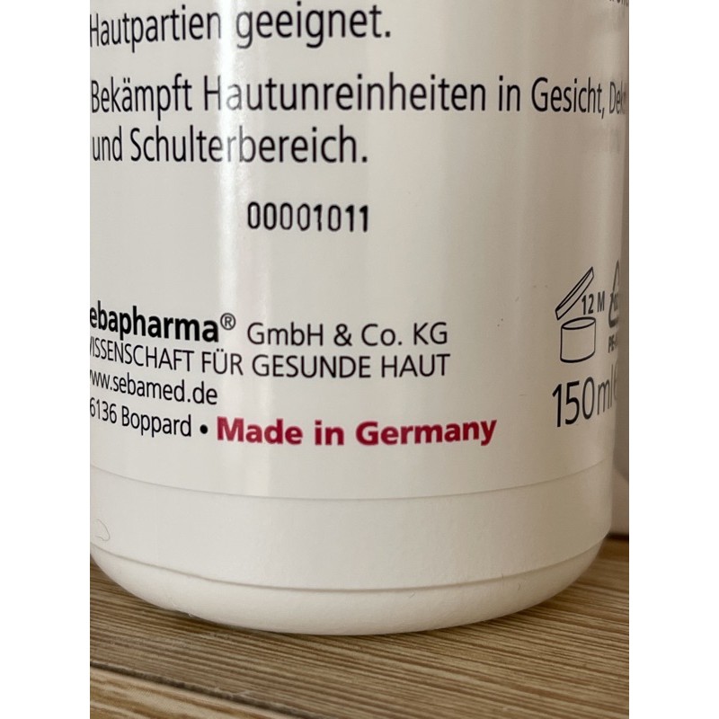 Sữa rửa mặt tạo bọt sebamed cho da mụn nội địa Đức