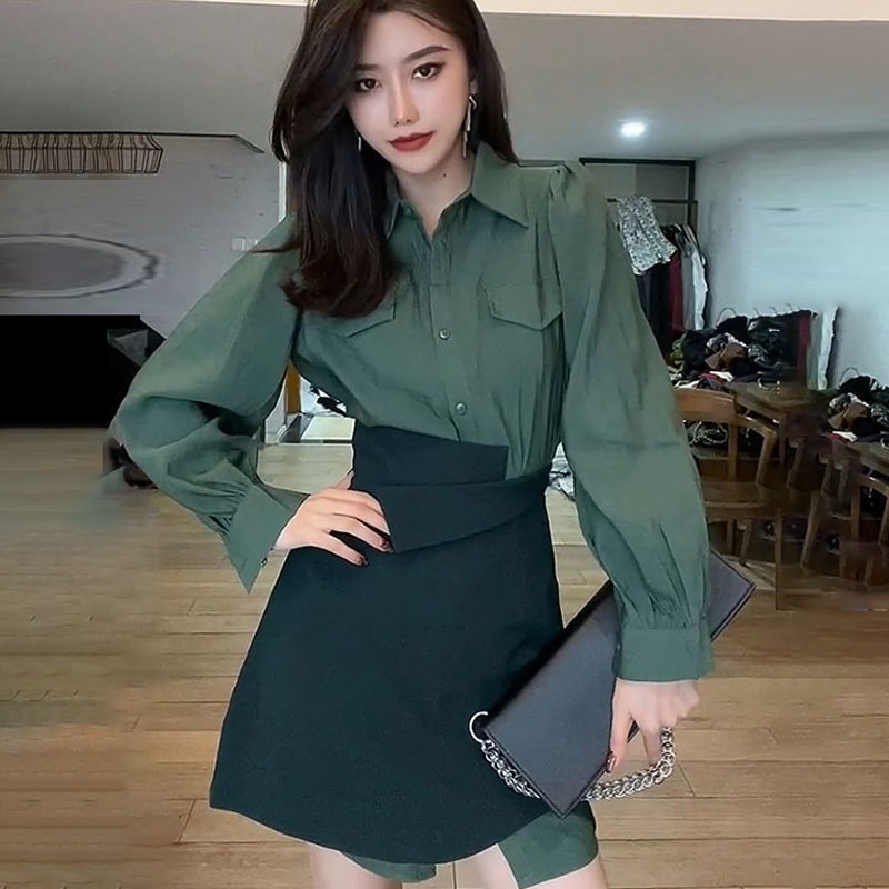 【Joshin mới】Áo sơ mi thời trang phù hợp với nữ 2021 áo sơ mi tính khí retro mùa thu + váy nửa dài bất thường phù hợp với hai mảnh [vận chuyển trong vòng 10 ngày]
