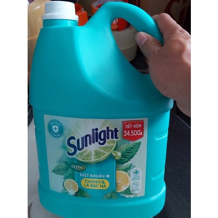 Nước rửa chén Sunlight Mềm Dịu Hương Bưởi Tây & Hoa Anh Đào 3,6kg/can