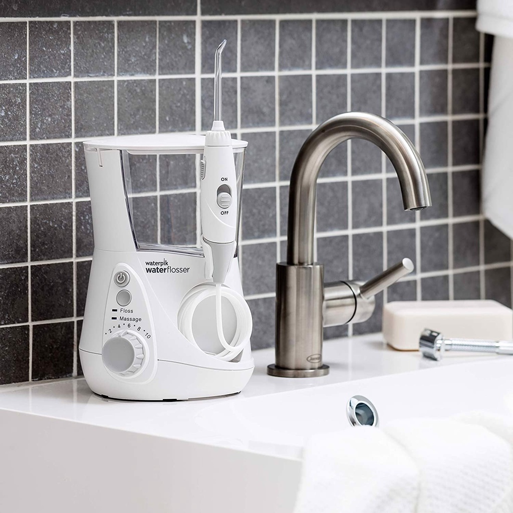 Máy tăm nước kèm bình 650ml Waterpik WP-660EU Ultra Professional oral irrigator, màu trắng