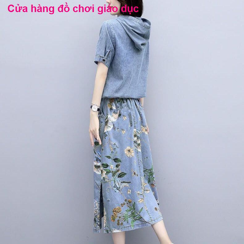 SHOP XINH Mùa hè năm 2021 phong cách phương tây mới thời trang kích thước lớn in áo denim tencel hai mảnh váy dài nữ phù