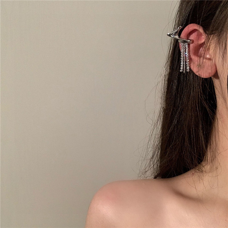 Bông Tai Dạng Kẹp Hình Hoa Đính Đá Lấp Lánh 19A1269