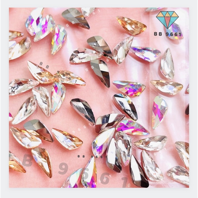 4.500 vnd Đá khối/ Giọt nước méo/ trang trí móng tay nail/ Size 3.5*8mm