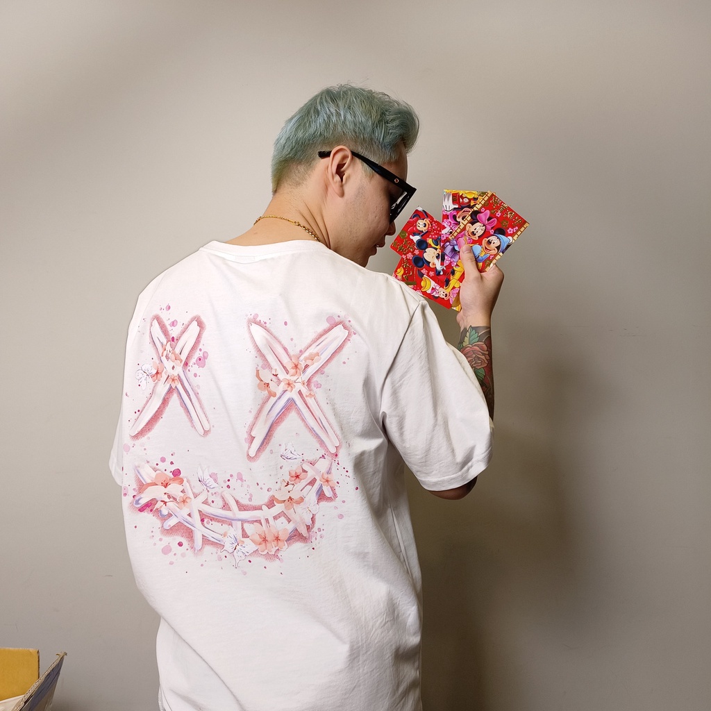 Áo Sơ Mi Ngắn Tay OVERSIZE Họa Tiết Mặt Cười Rickyisclownric |Áo Thun Tay Ngắn In Chữ Thời Trang Cho Nam Nữ|Áo Thun In Họa Tiết Thổ Cẩm Hợp Xu Hướng|Mũ Lưỡi Trai Thêu Chữ Thời Trang Cho Nam Và Nữ|Giày Thể Thao SWAG SWAG SWAG Cao Cấp Thời Tra