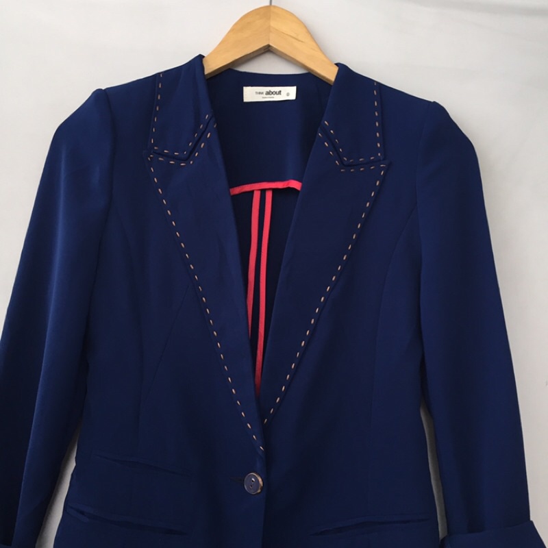 Khoác blazer Think About Korea xinh xắn lạ