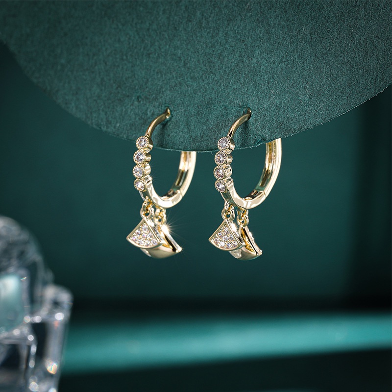 Khuyên Tai Hình Quạt Đính Đá Zircon Tròn Mỏng Dễ Phối Đồ Phong Cách Hàn Quốc Hàng Mới Cho Nữ