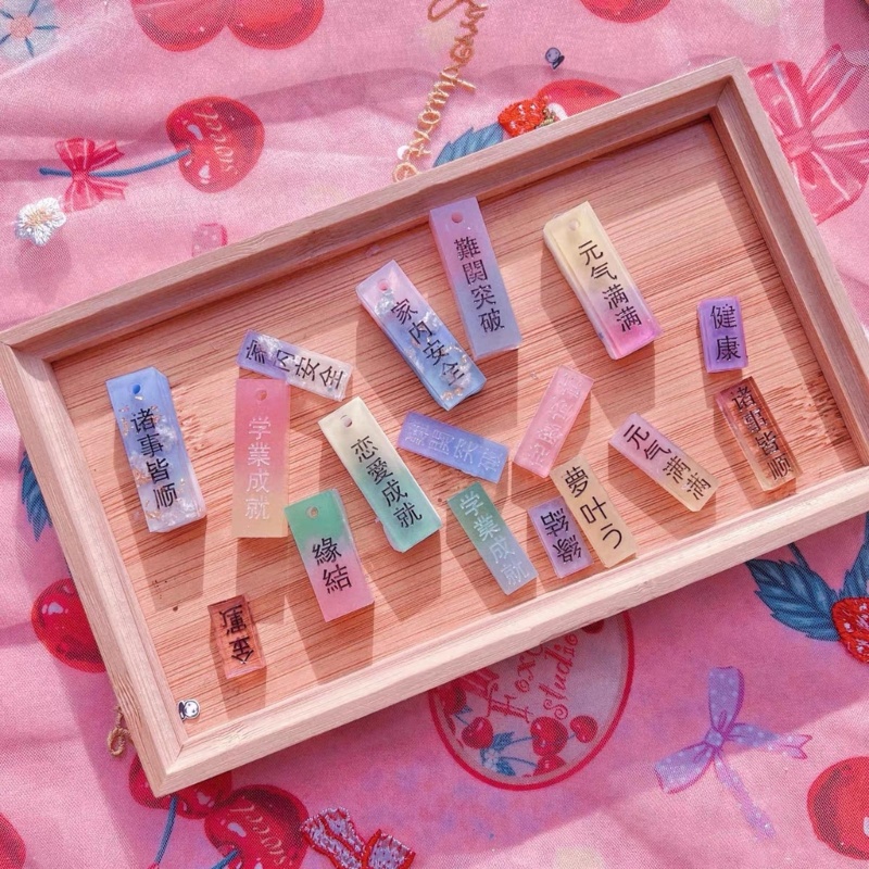 Khuôn Làm Móc Khóa / Thẻ Chữ Bằng Silicone Lấp Lánh DIY