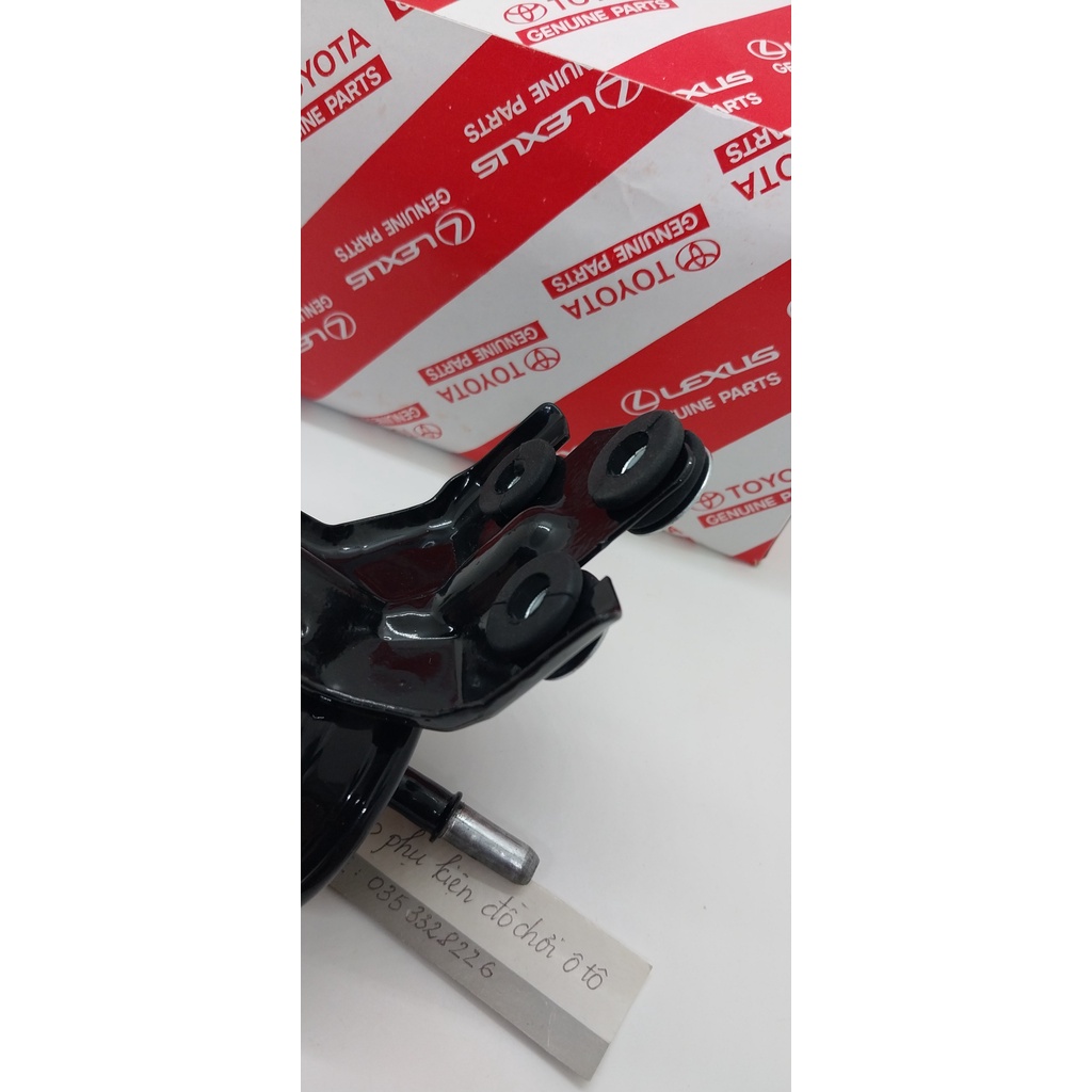 Lọc xăng (lọc nhiên liệu trong khoang động cơ) xe Innova, Fortuner, Hilux (Mã: 2330075140)