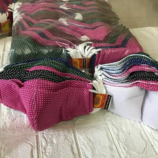 Khẩu trang vải 3 lớp cho nữ loại dày