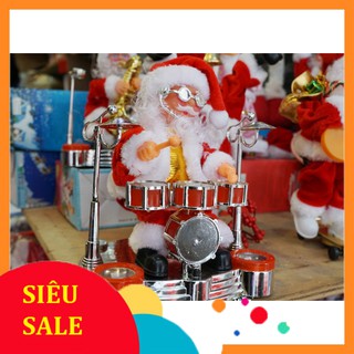 Ông già noel chơi nhạc đánh trống vui nhộn