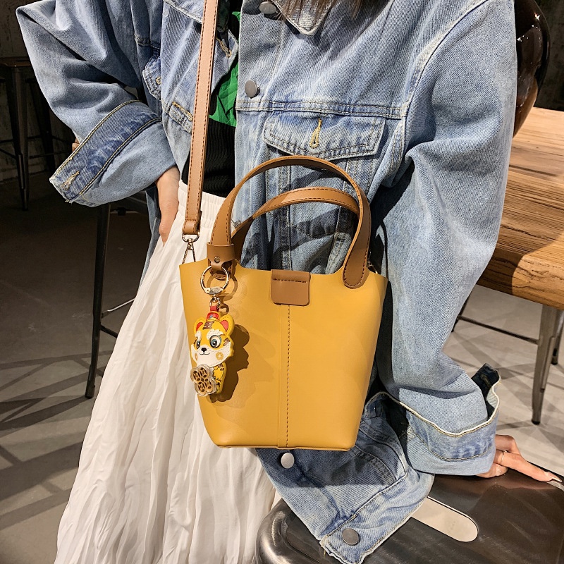 Túi đeo vai IELGY dáng xô đơn giản thời trang cho nữ