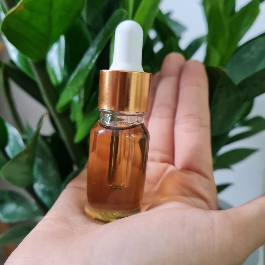 Dầu Mù U Xanh Nguyên Chất 10ml ( nhà làm)