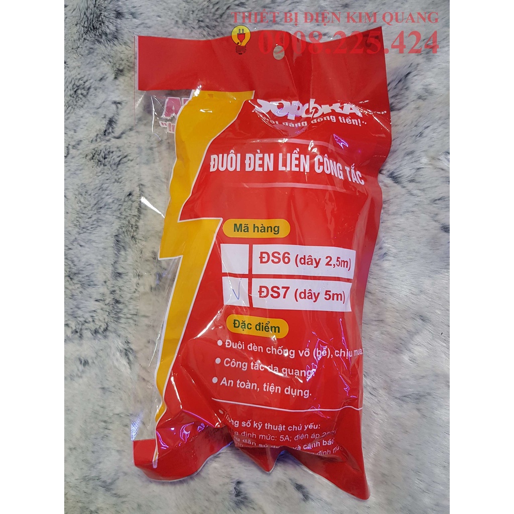 Đuôi đèn E27 liền công tắc SOPOKA DS6, DS7 dây dài 2,5m/5m TRẮNG