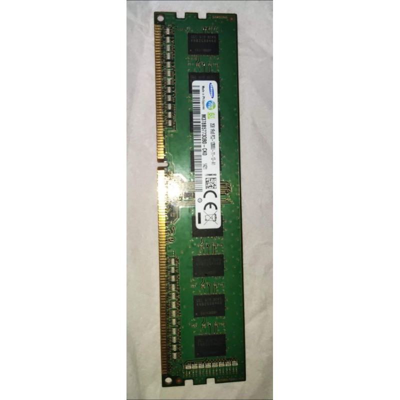 Ram 2GB DDR3 BUS 1600 còn bảo hành.