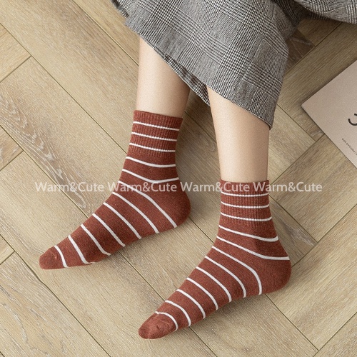Tất vớ nữ kẻ sọc cổ cao 12 màu siêu xinh chất liệu cotton dày dặn co giãn tốt Warm&amp;Cute AD09