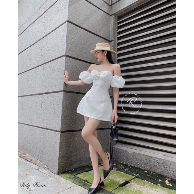 Set áo cup ngực trễ vai + chân váy