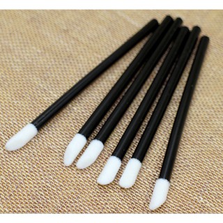Cọ đánh son môi - giúp lấy hết son trong ống - chổi tô son môi co1