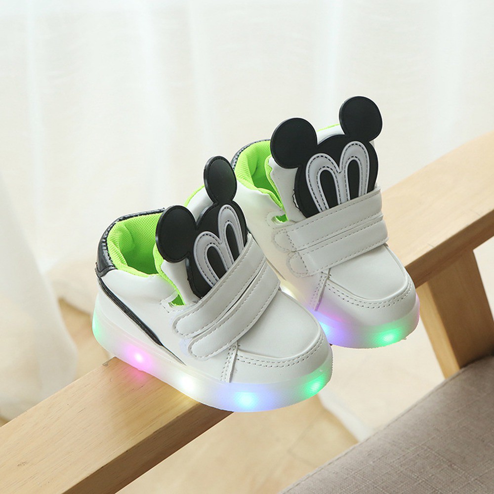 Giày Sneaker đế phẳng có đèn LED cho bé gái