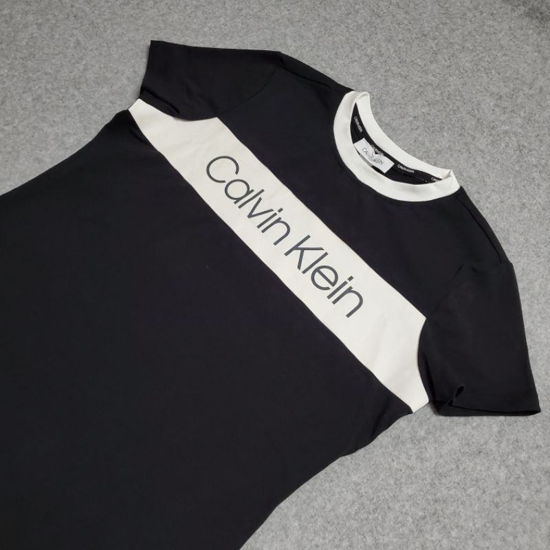 Đầm thun Calvin Klein Colorblock thể thao 0400012987566