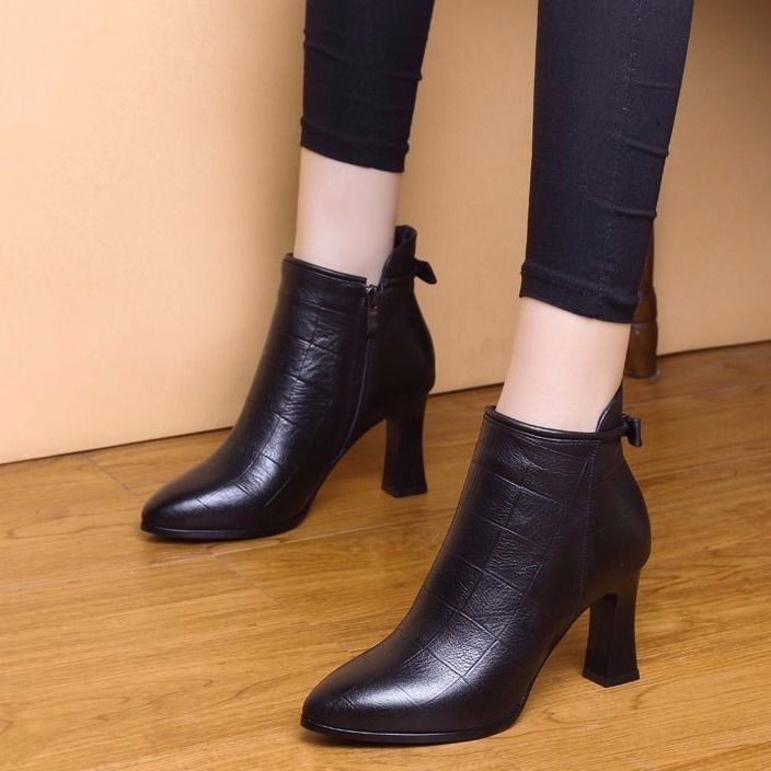 Giày boot cao gót cổ thấp chất liệu da mềm phong cách Anh thời trang thu đông cho nữ | BigBuy360 - bigbuy360.vn